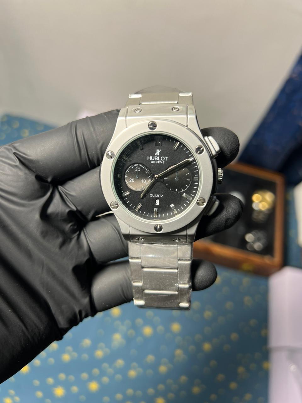 Hublot Geneve Quartz | Black Dial | Silver Stainless Steel Bracelet